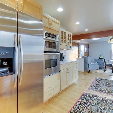 Lopez Island Agate Beach Waterfront Home Islandale Экстерьер фото