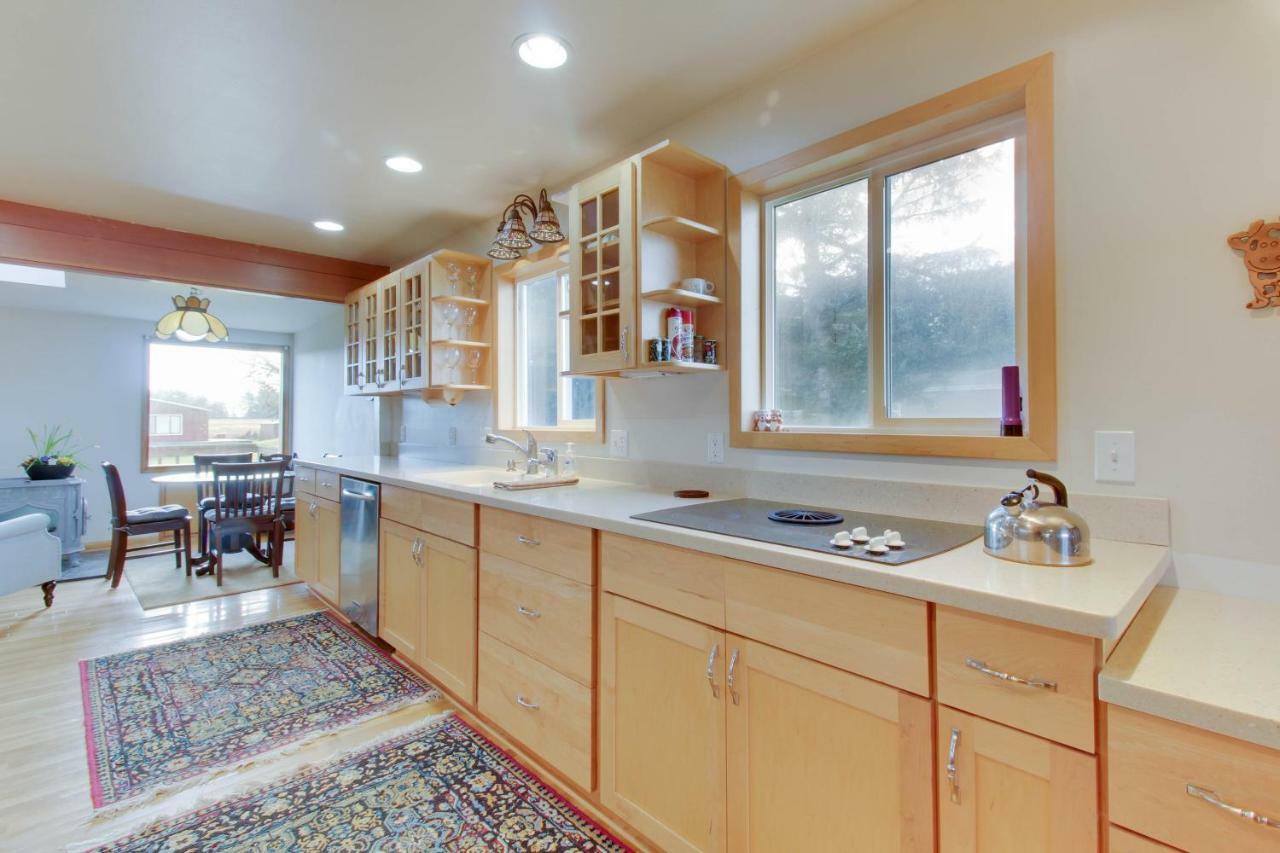Lopez Island Agate Beach Waterfront Home Islandale Экстерьер фото