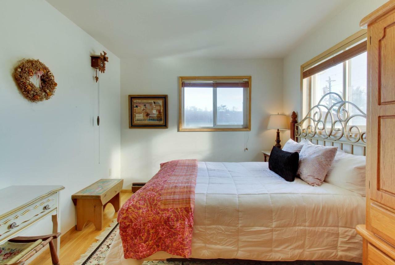 Lopez Island Agate Beach Waterfront Home Islandale Экстерьер фото